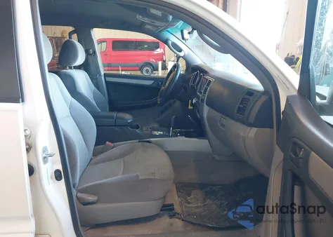 2004 Toyota 4Runner Sr5 V6 z USA, uszkodzony, nr VIN JTEBU14R848011990